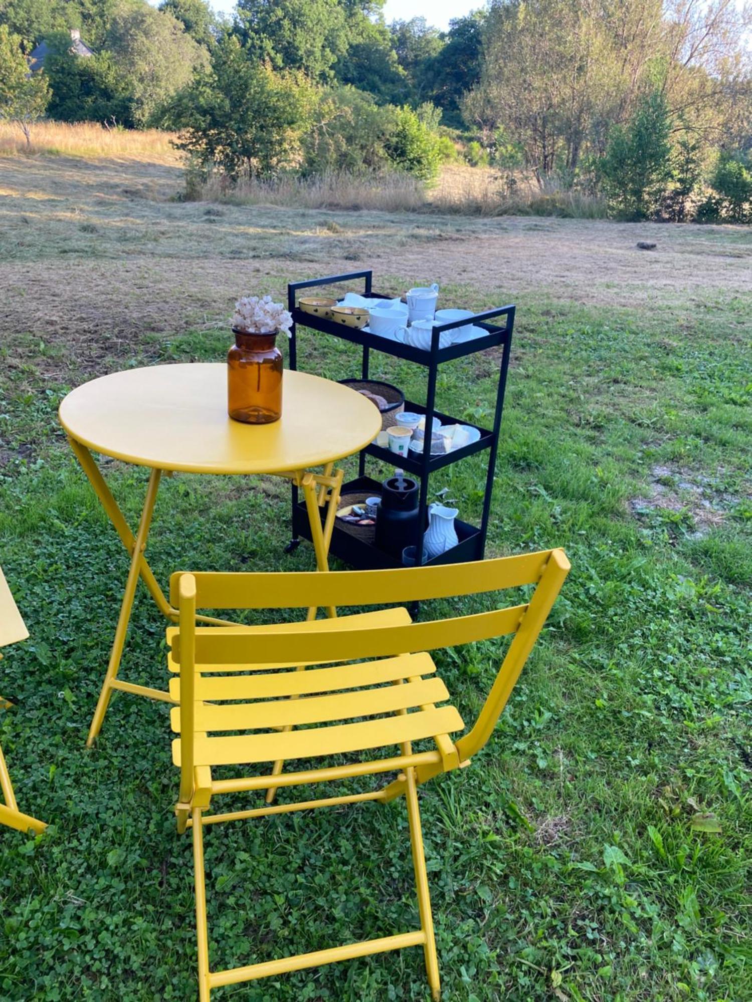 Une Pause En Correze Sarroux Экстерьер фото